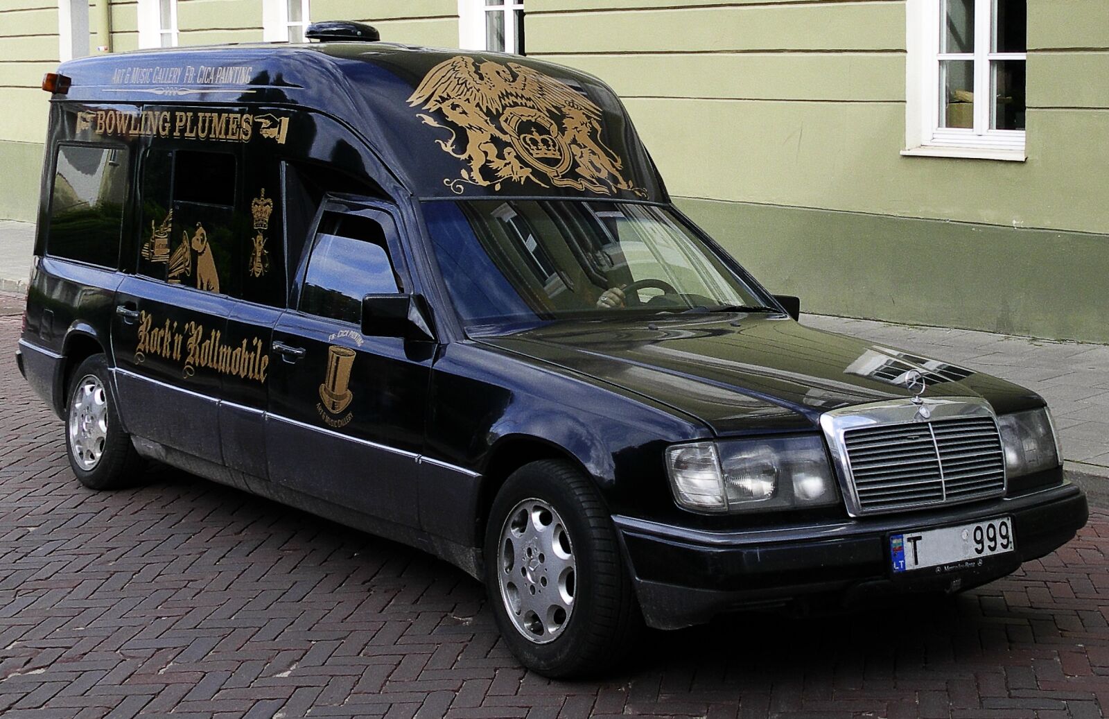 Panasonic Lumix DMC-FZ1000 sample photo. Rock'n roll mobile, mercedes photography