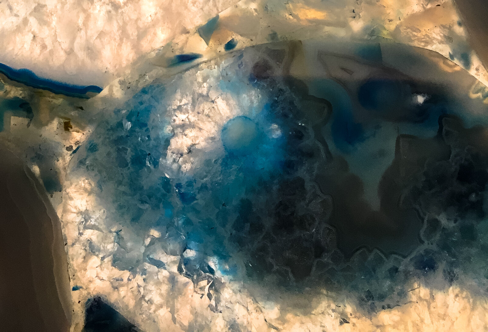 Apple iPhone 6s sample photo. Agate, blue photography