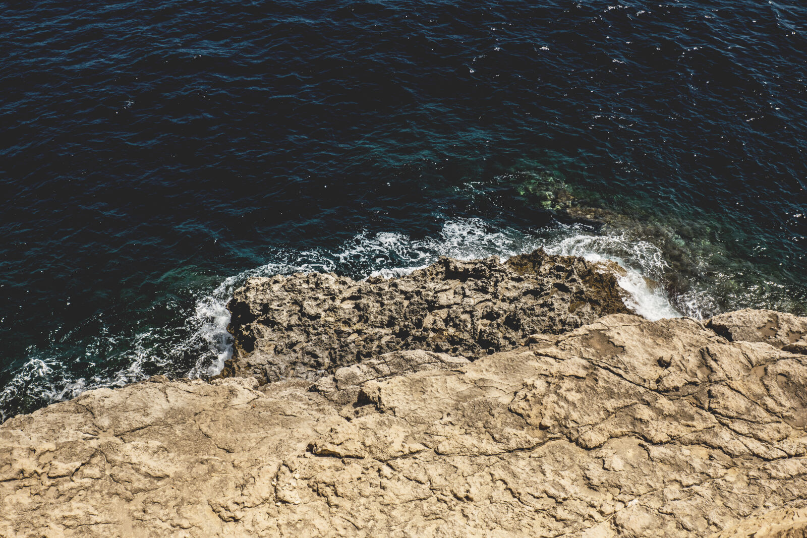 24-70mm F2.8-2.8 SSM sample photo. Cliffs, coast, malta, nature photography