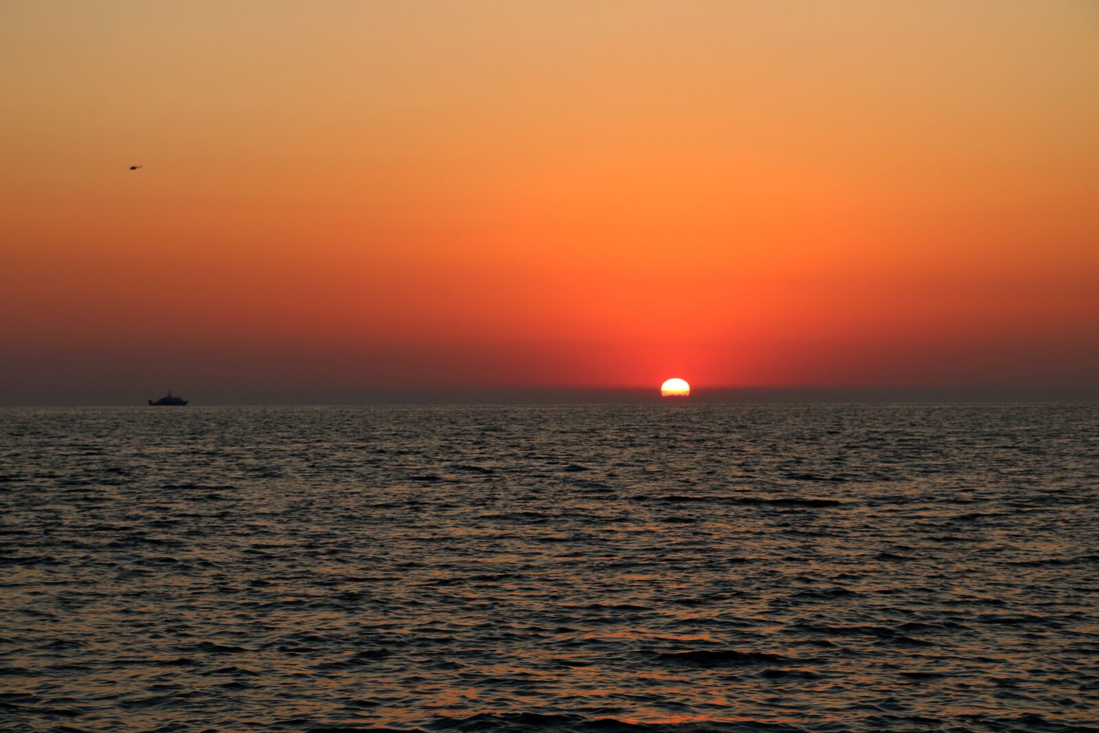 Canon EOS 70D sample photo. Sochi, sea, black sea photography