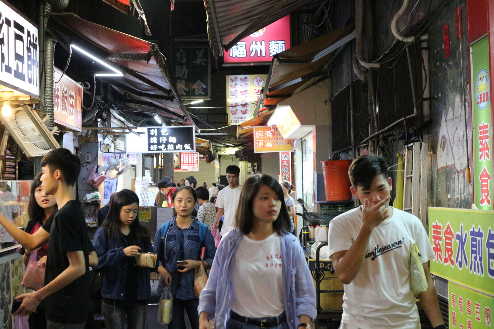Canon EOS M sample photo
