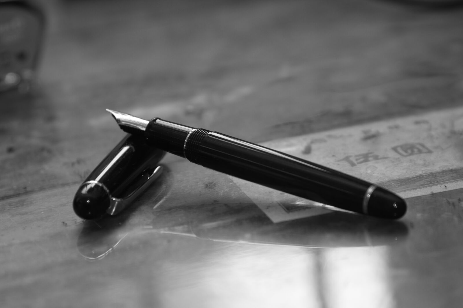 Canon EOS 7D + Canon EF 24-105mm F4L IS USM sample photo. Literature and art, pen photography