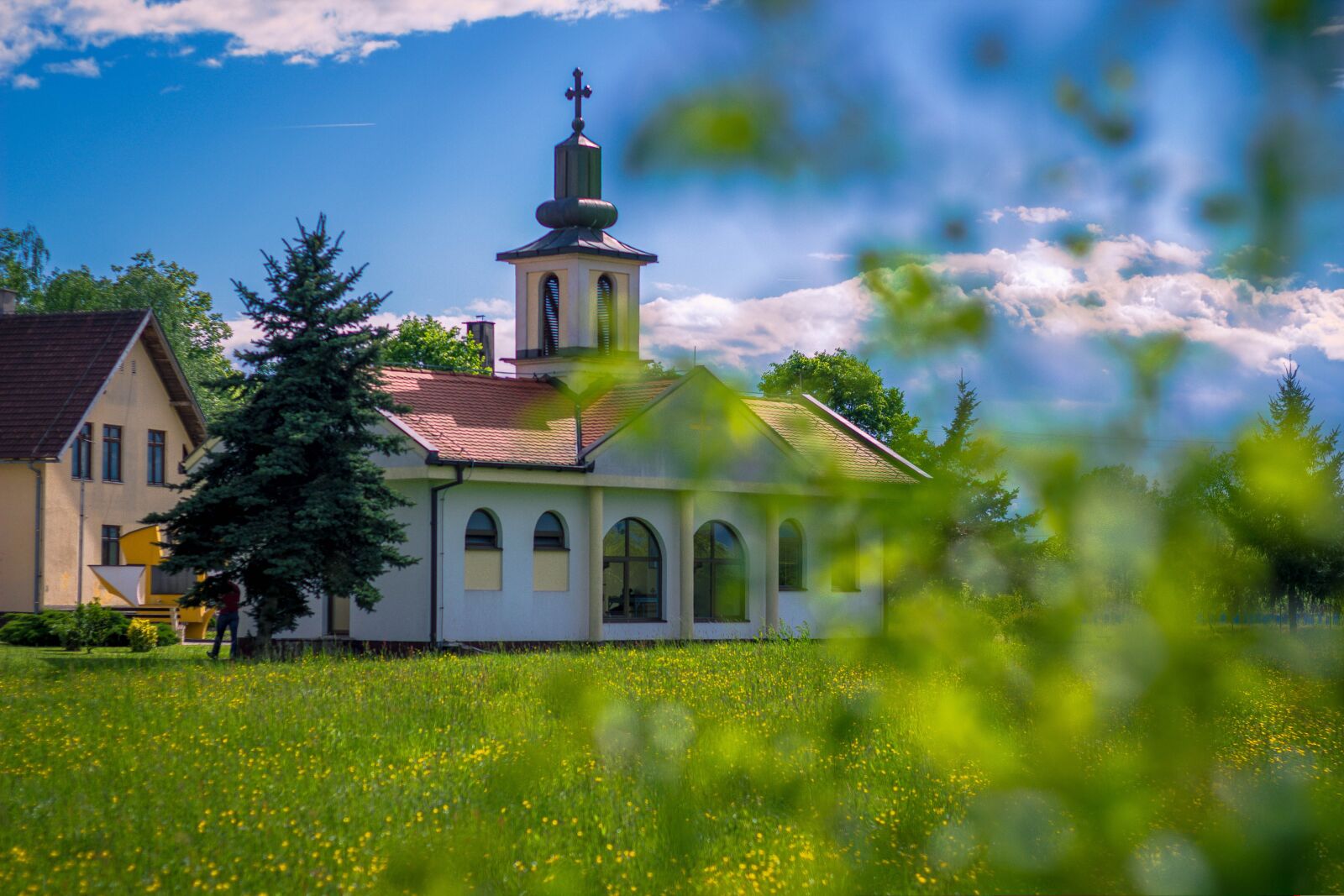 Canon EOS 600D (Rebel EOS T3i / EOS Kiss X5) sample photo. Church, nature, landscape photography