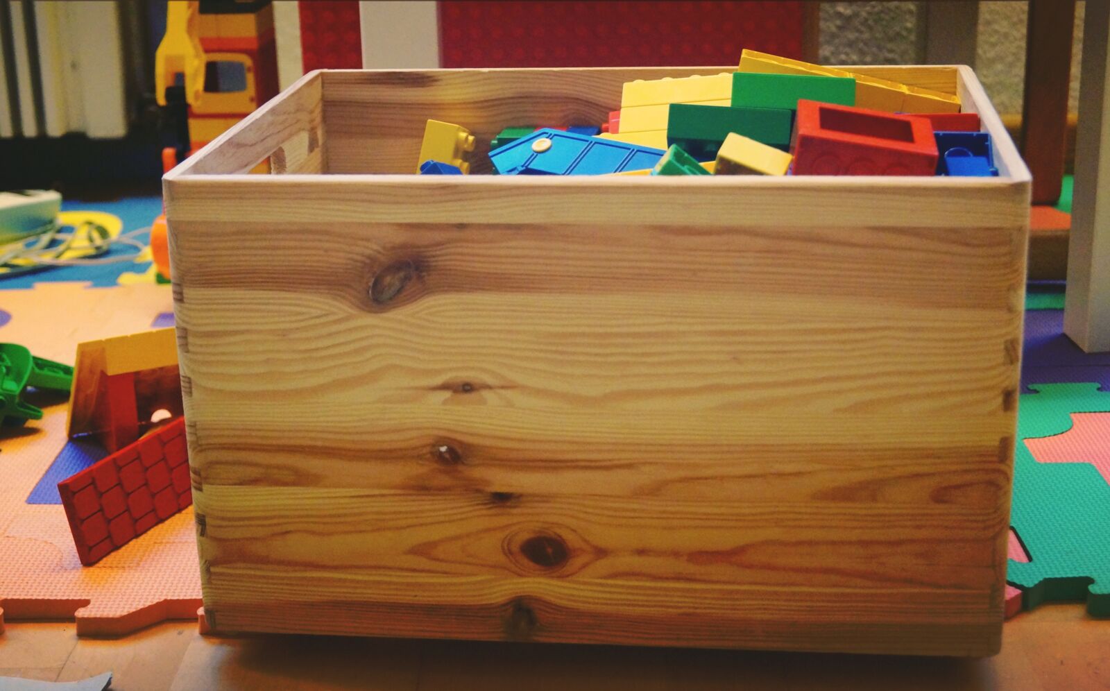 Sony SLT-A58 sample photo. Toy box, toys, play photography