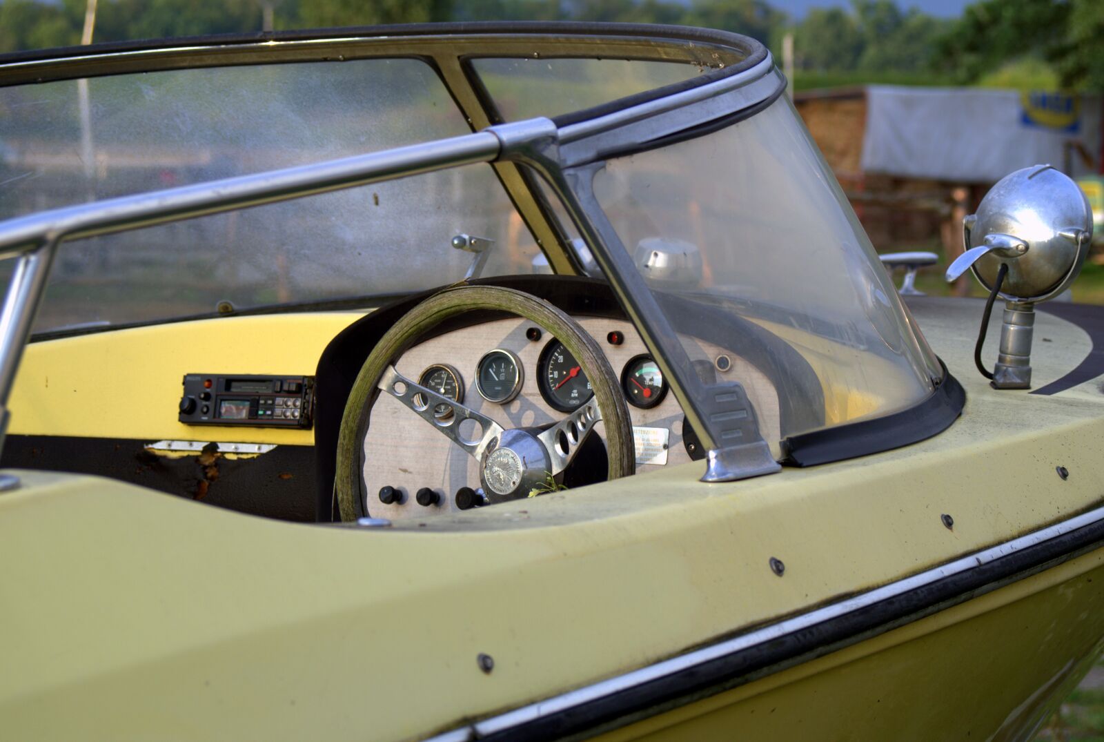Pentax K-S2 sample photo. Boat, motorboat, old photography