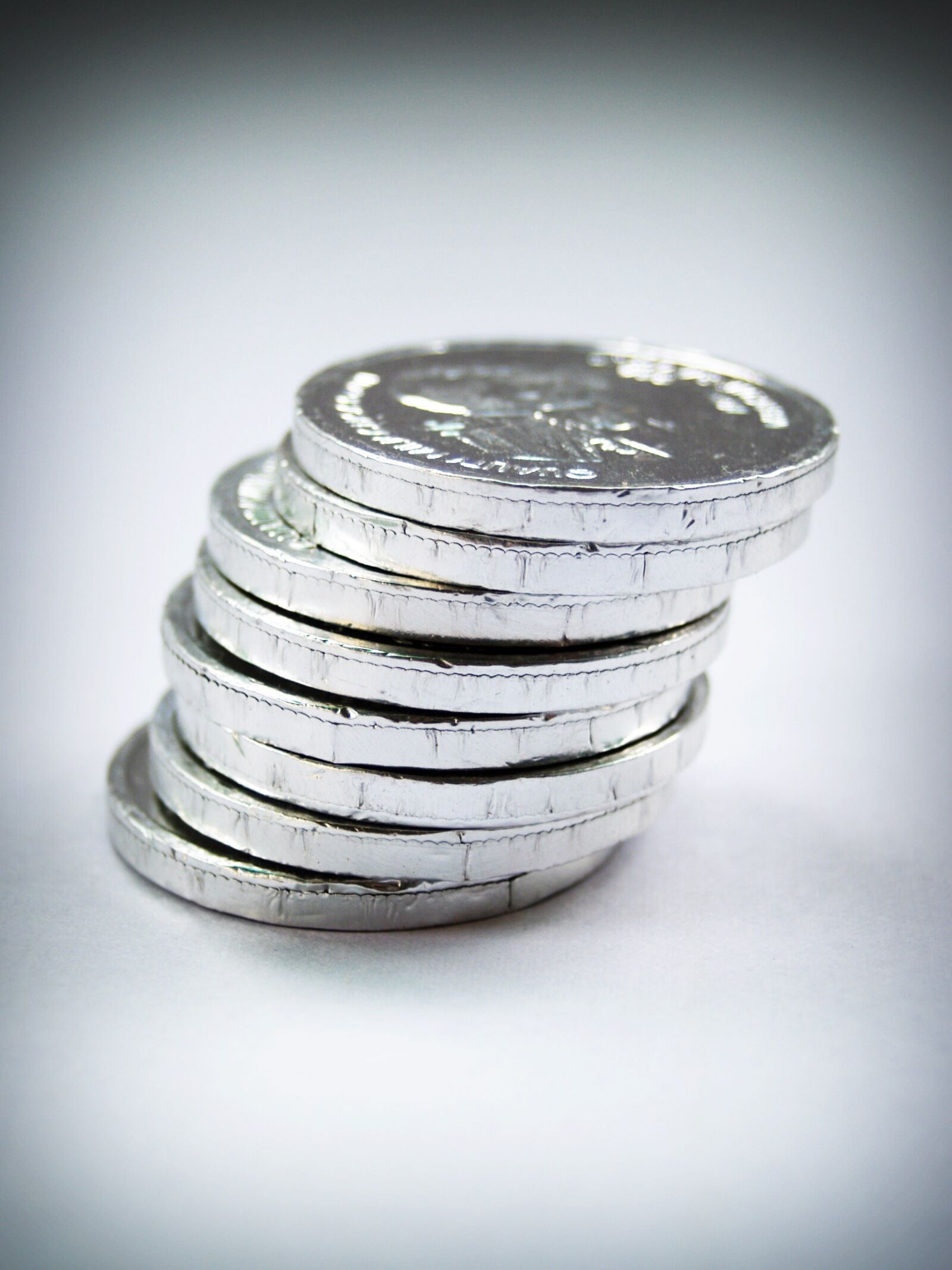 Olympus E-300 (EVOLT E-300) sample photo. Coin, gold, cash photography