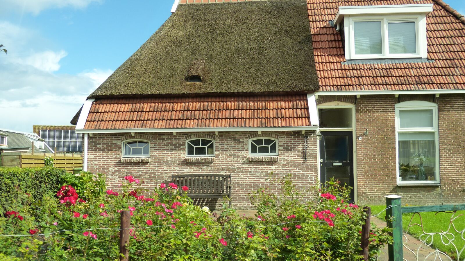 Panasonic Lumix DMC-FZ150 sample photo. House, netherlands, leisure photography