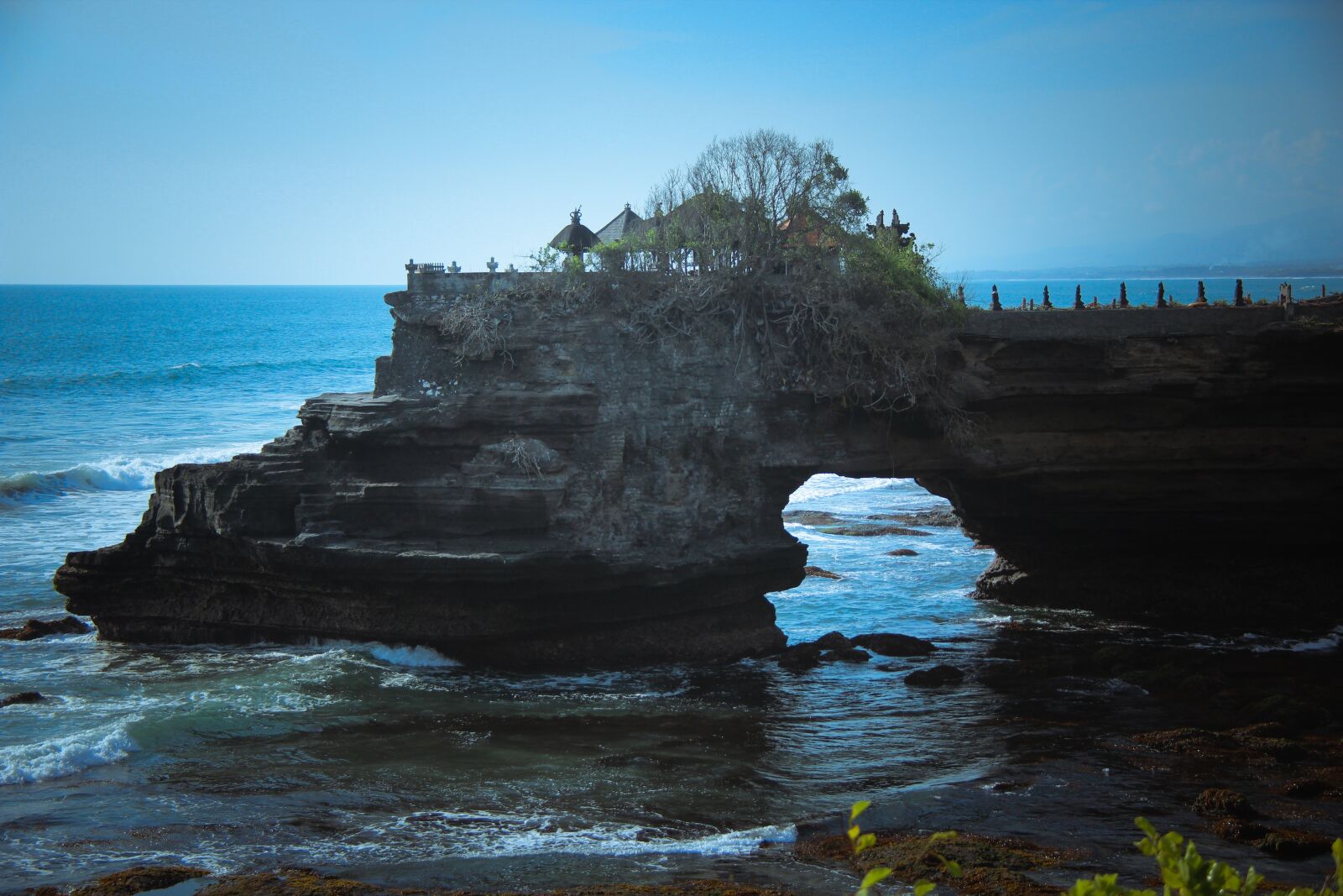 Canon EF-S 18-200mm F3.5-5.6 IS sample photo. Bali, indonesia, temple photography