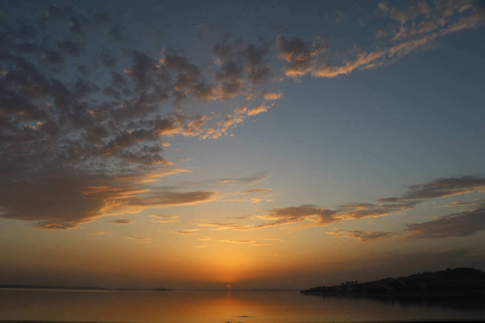 Canon EF-S 18-135mm F3.5-5.6 IS USM sample photo. 日落, sunset, 夕阳 photography