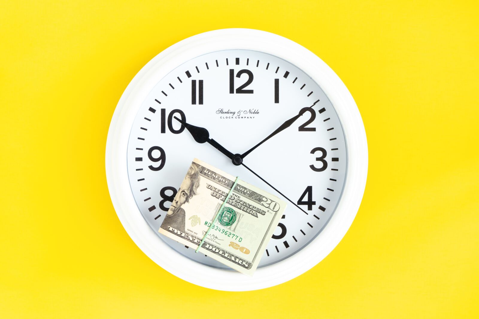 Sony a7 + Sony FE 28-70mm F3.5-5.6 OSS sample photo. Wall clock, white clock photography
