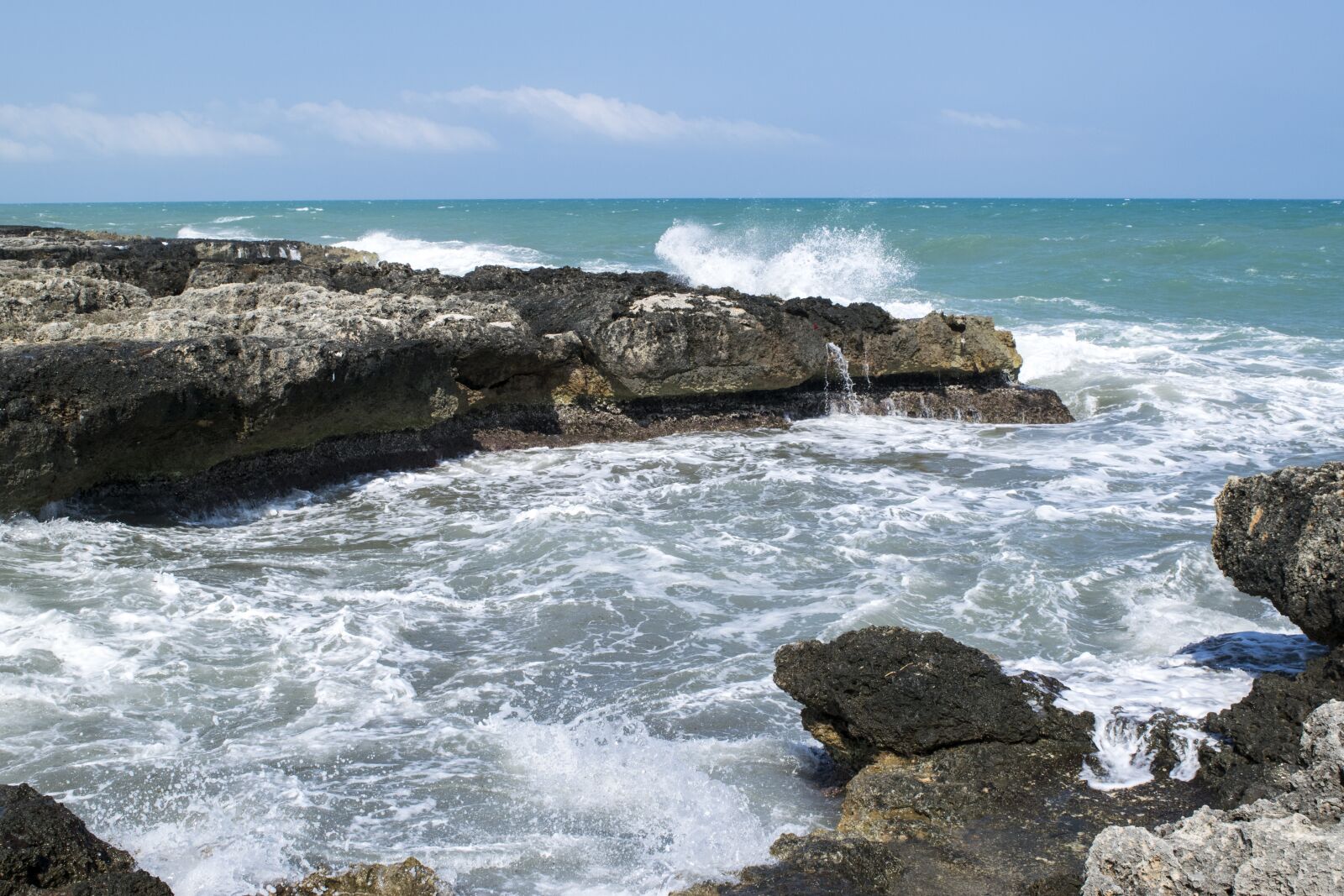 Nikon D5300 sample photo. Sea, rocks, cliffs photography