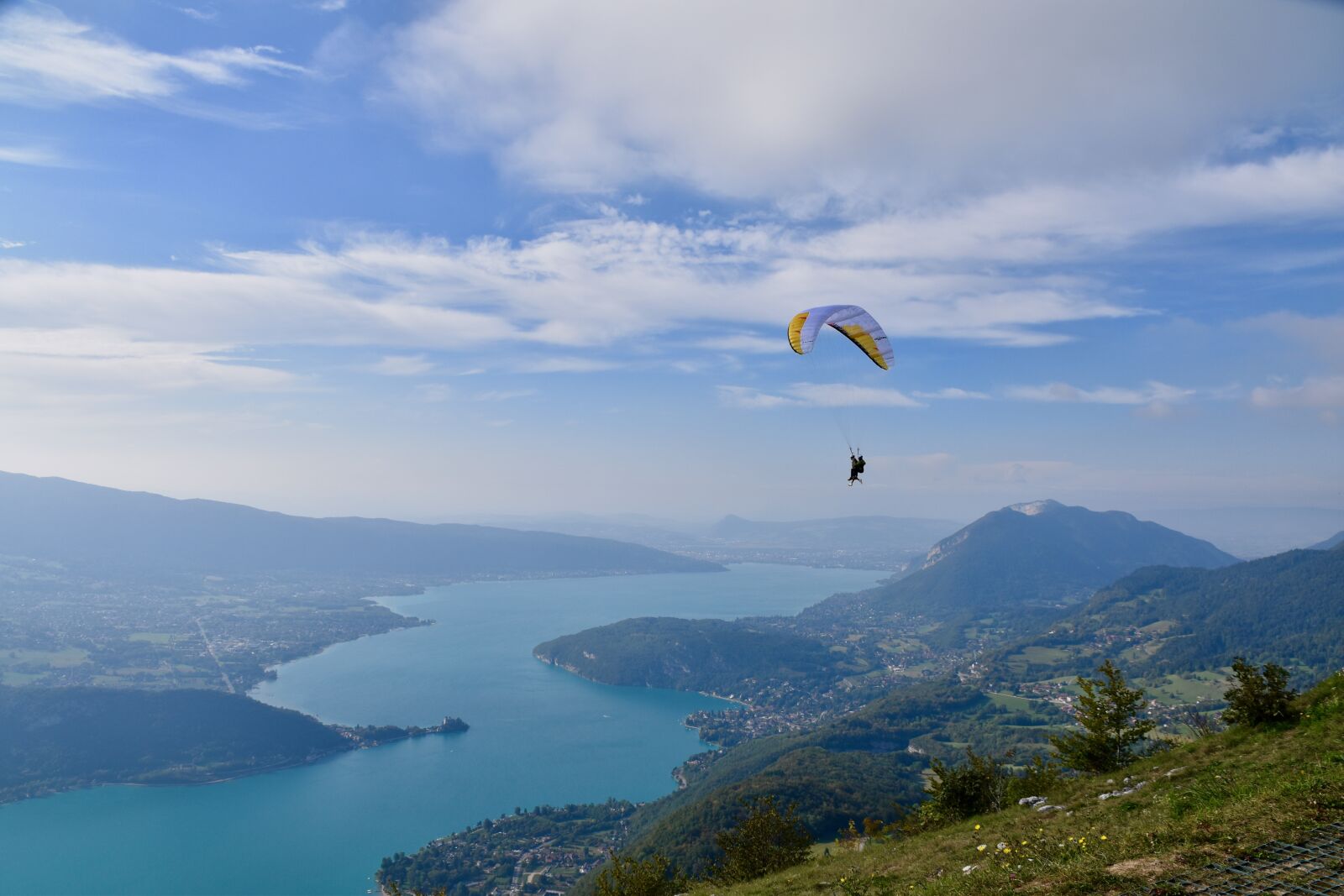 Nikon D5600 sample photo. Paragliding, paraglider, lake annecy photography