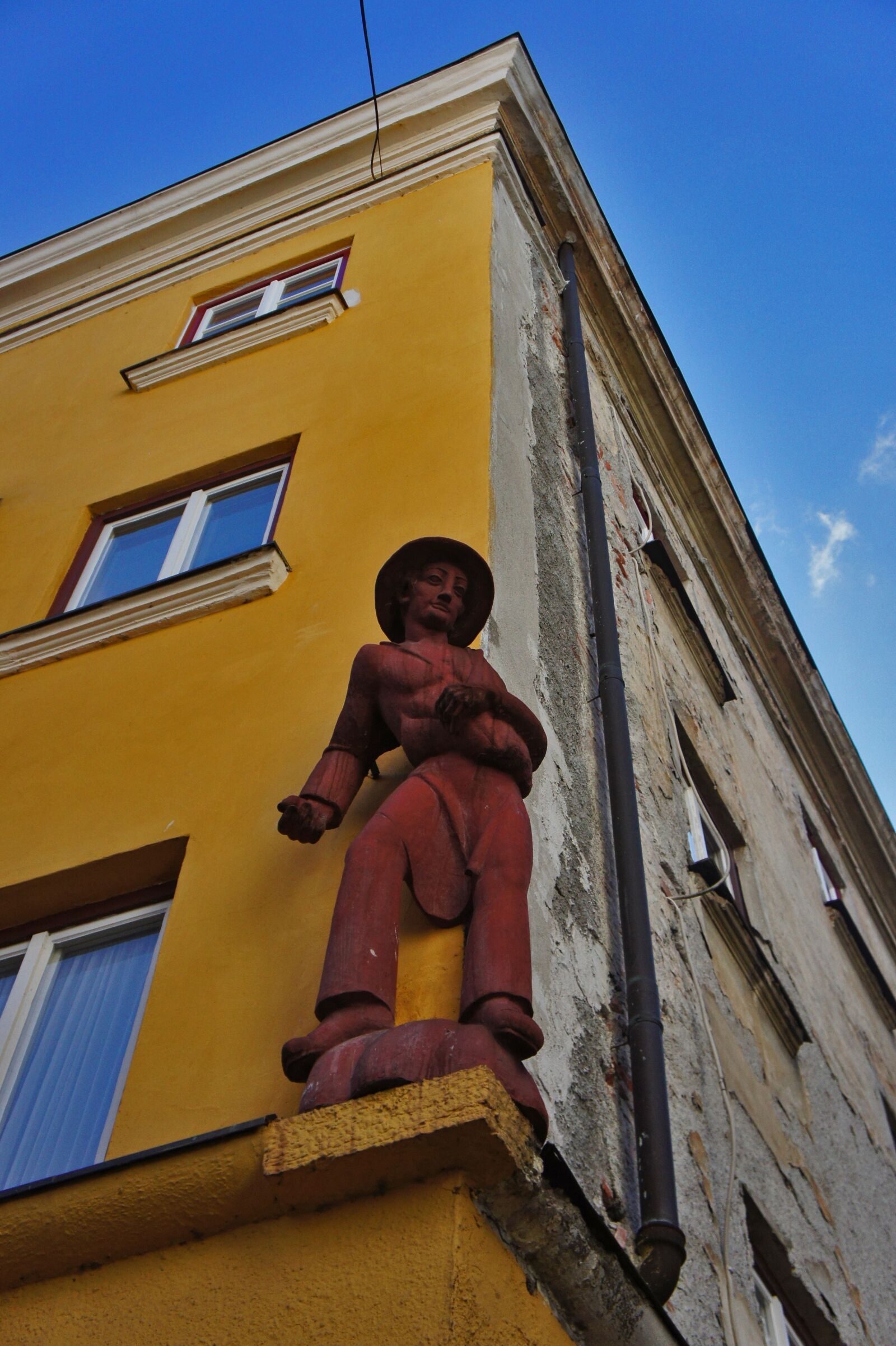 Sony Alpha NEX-5 sample photo. Sculpture, bauer, figure photography