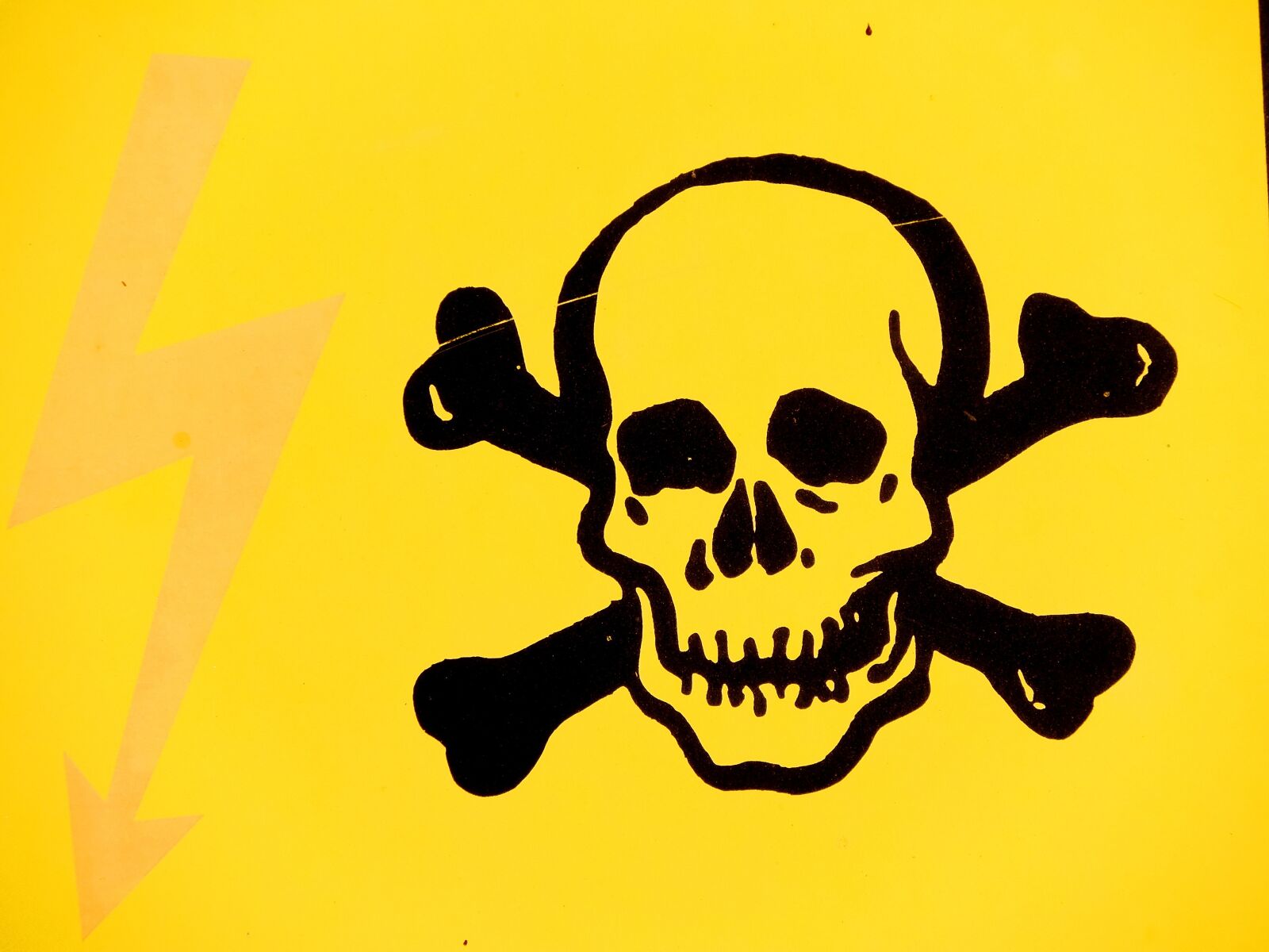 Nikon Coolpix P520 sample photo. Danger, sign, skull, silhouette photography
