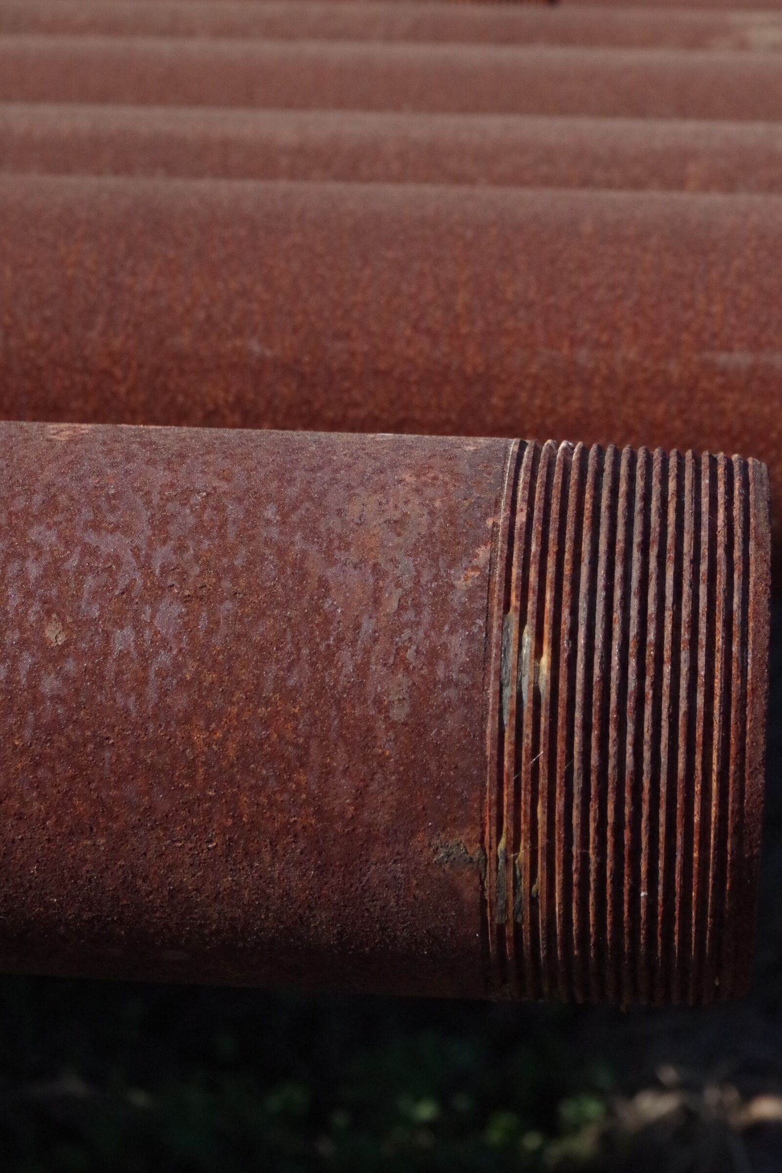 Pentax K-30 sample photo. Rust, pipe, old photography