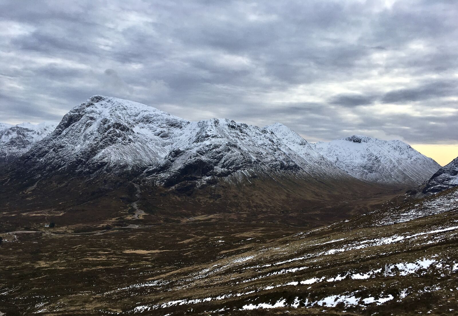 iPhone SE back camera 4.15mm f/2.2 sample photo. Scotland, hiking, outdoors photography
