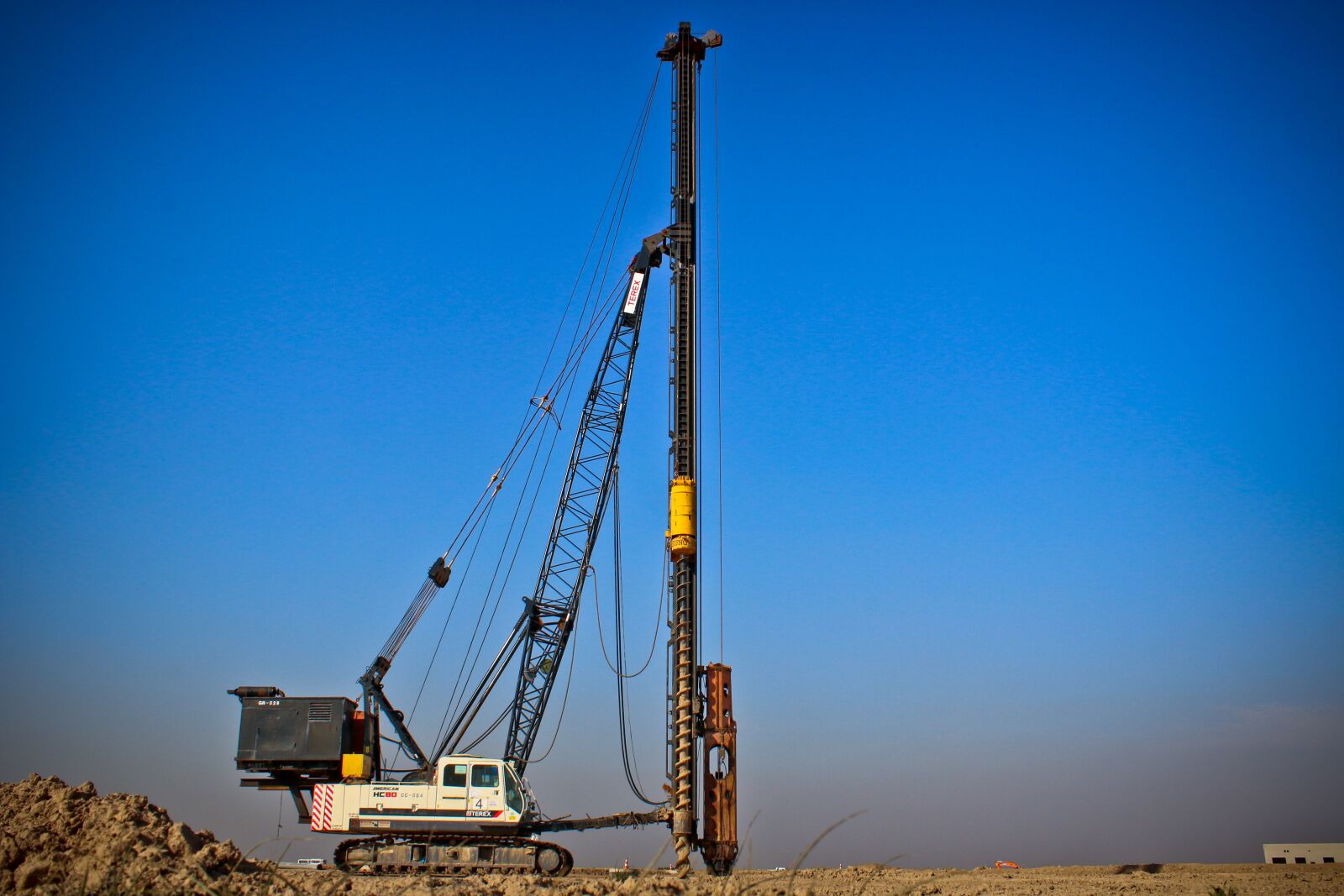 Canon EOS 70D sample photo. Sky, outdoors, industry photography
