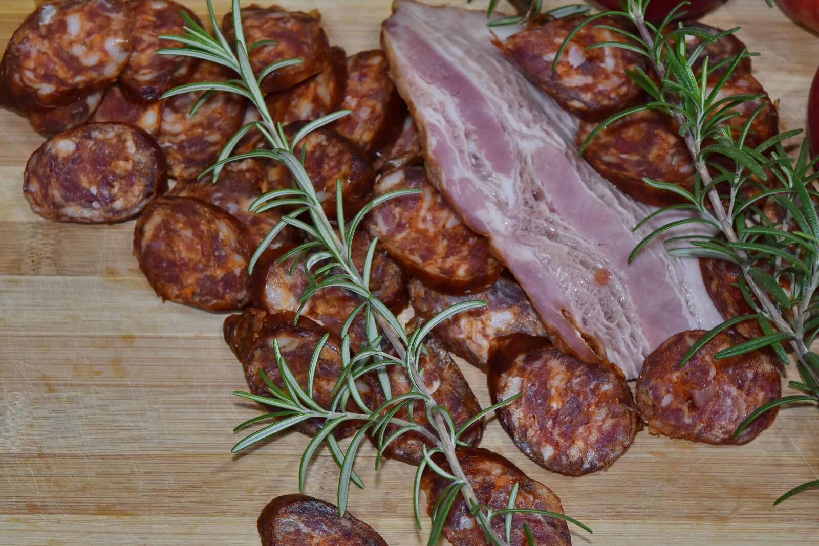 Nikon D5500 sample photo. Bacon, garnish, lamb, rosemary photography