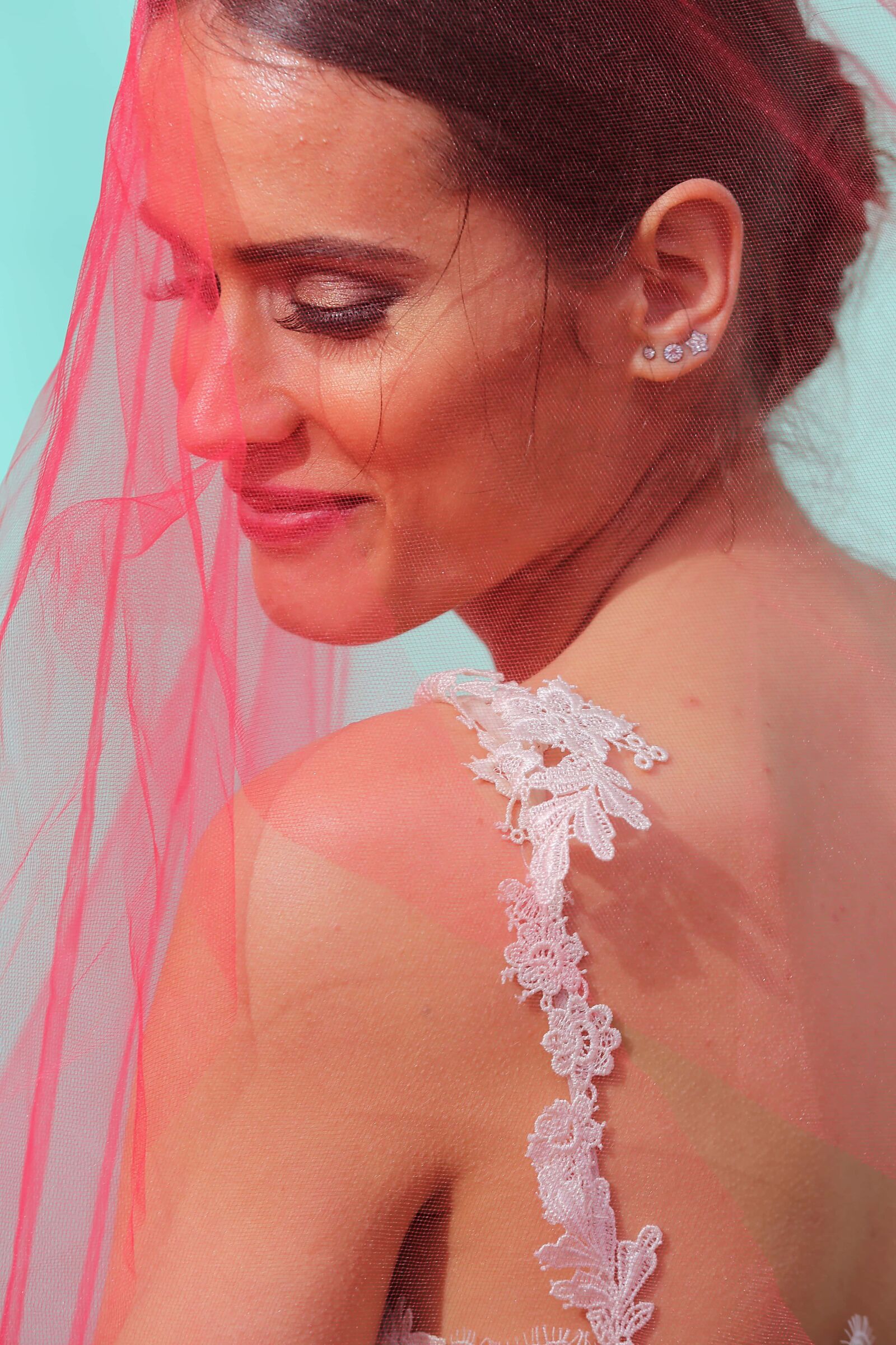 Canon EF 70-200mm F2.8L IS II USM sample photo. Wedding dress, bride, smiling photography