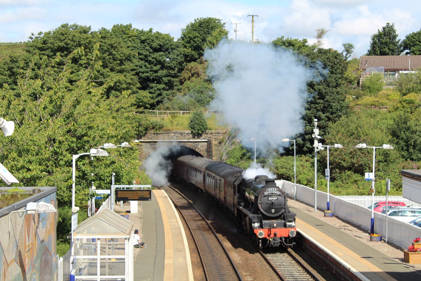 Canon EOS 1300D (EOS Rebel T6 / EOS Kiss X80) sample photo. Steam, tunnel, action photography