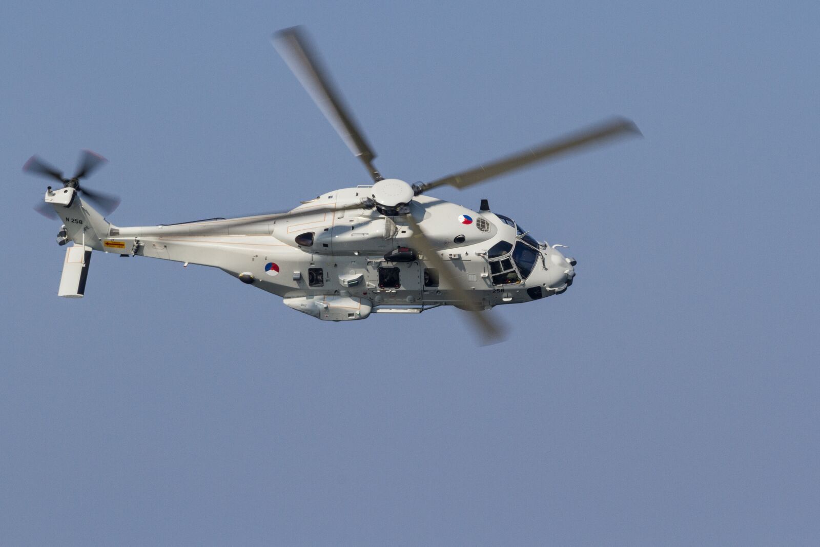 Canon EOS 7D + Canon EF 70-200mm F4L IS USM sample photo. Nh-90, helicopter, flight photography