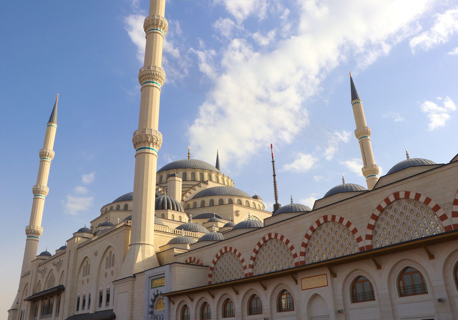 Canon EOS 77D (EOS 9000D / EOS 770D) sample photo. Camlica, cami, dome photography