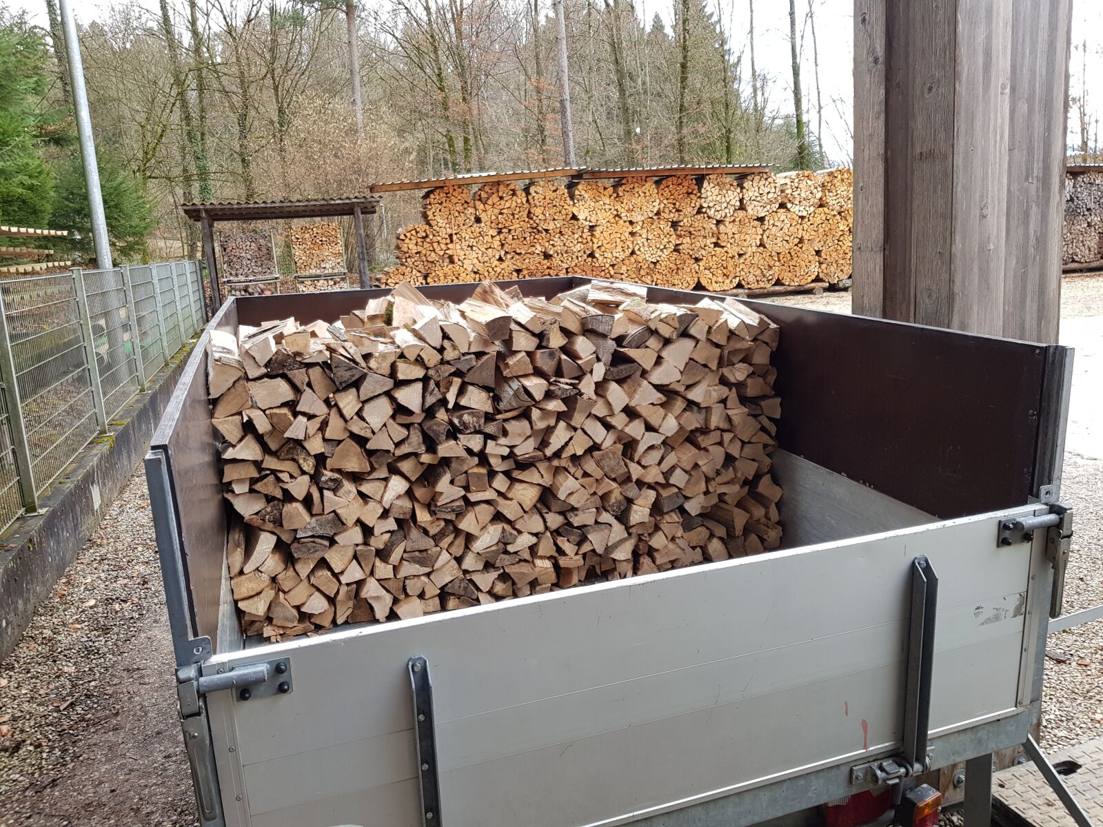 Samsung Galaxy S8 sample photo. Firewood, forsthof, trailers photography