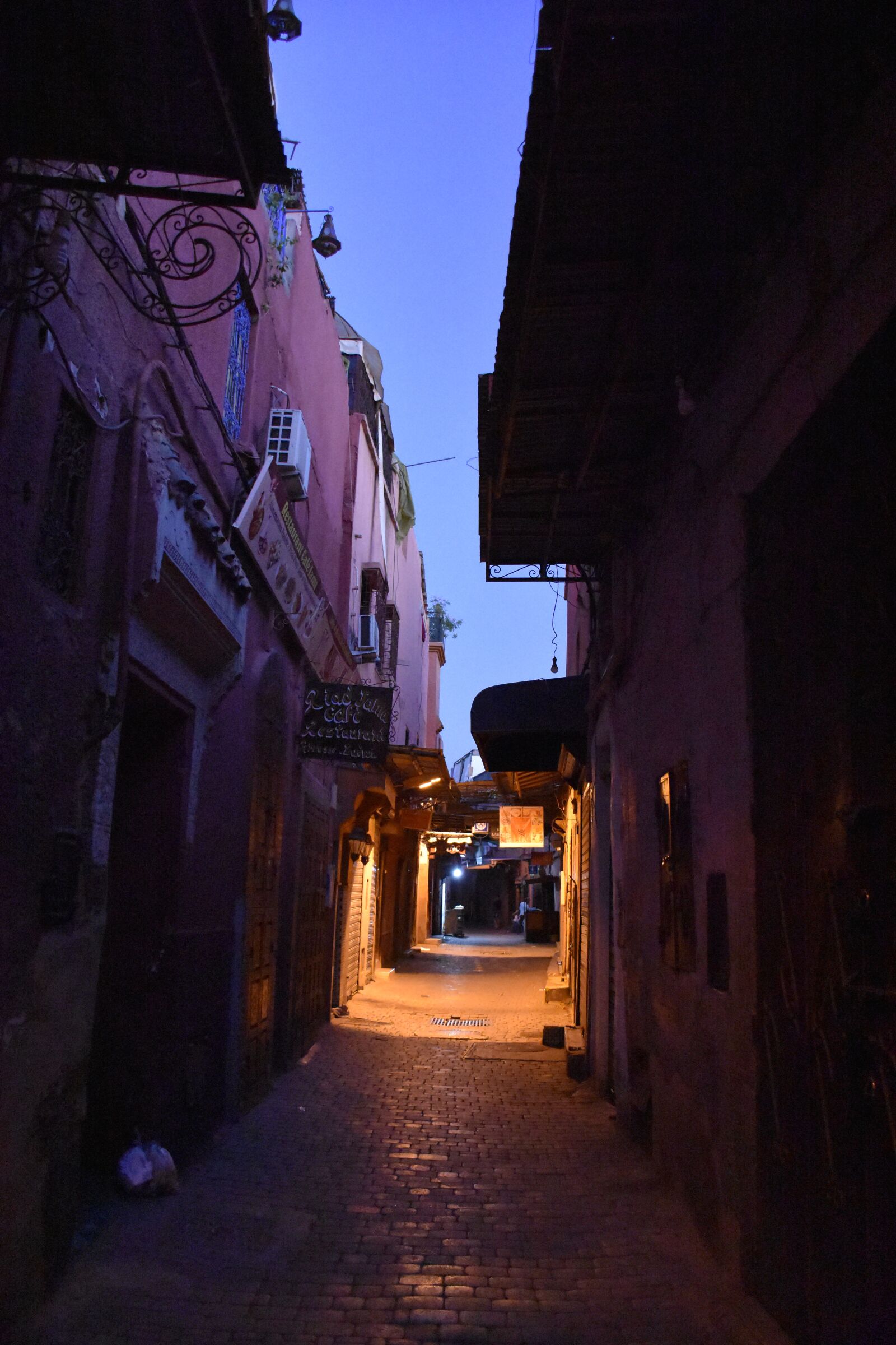 Nikon D7200 sample photo. Morocco, night, street photography