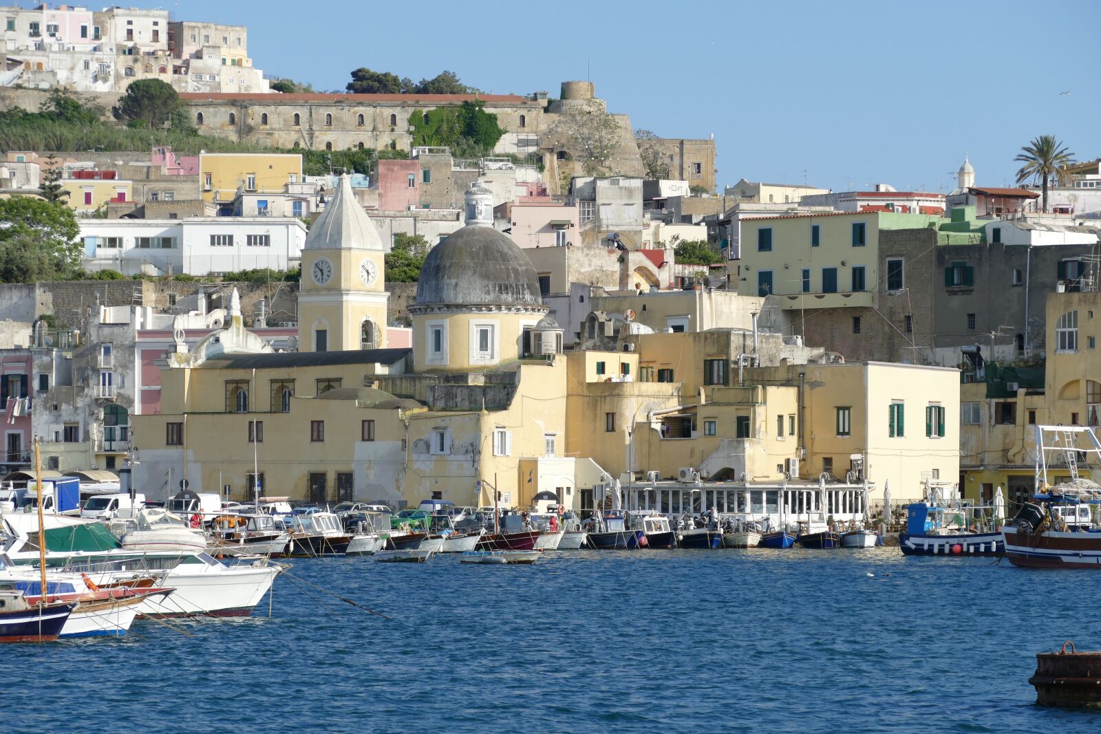 Panasonic Lumix DMC-FZ1000 sample photo. Procida, ischia, italy photography