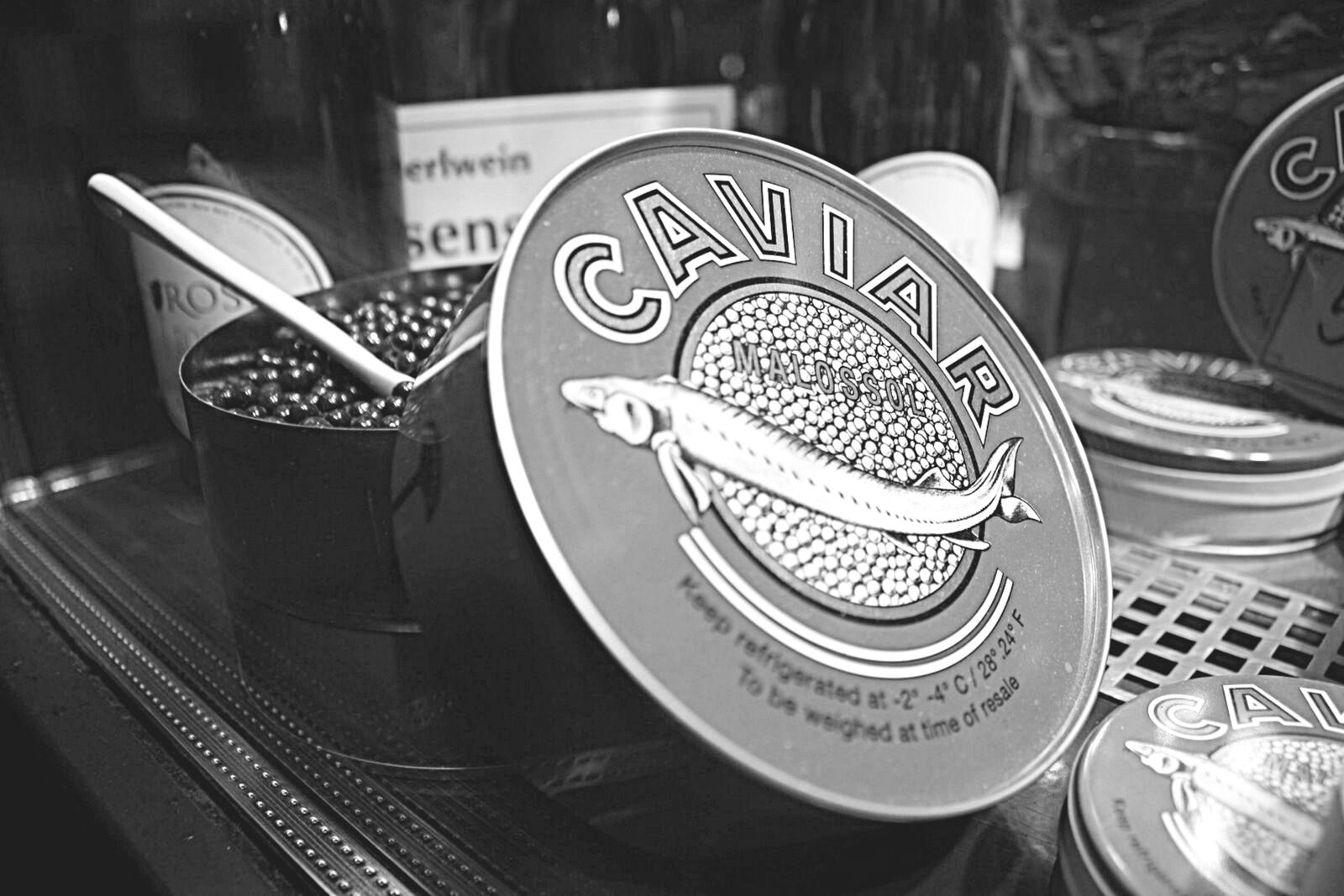 Canon EOS 1000D (EOS Digital Rebel XS / EOS Kiss F) sample photo. Gourmet, window, hh photography