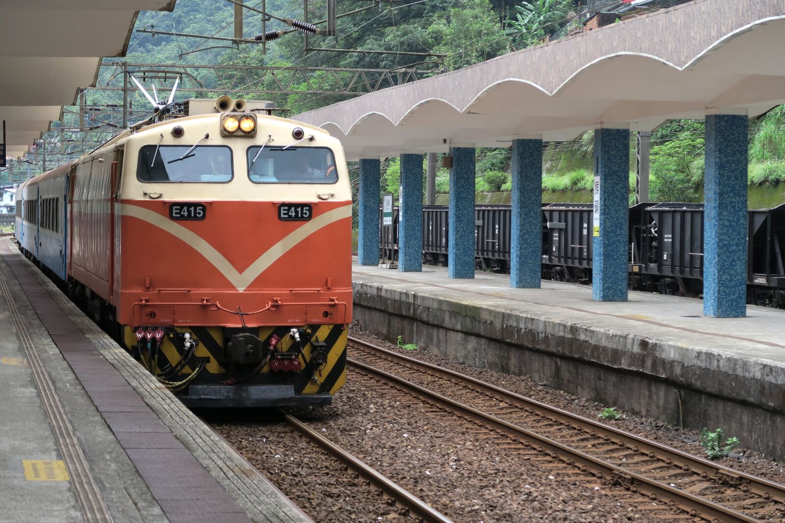 Canon PowerShot G7 X sample photo. Railway train, train, railway photography