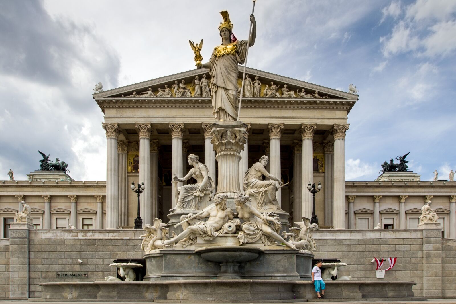 Canon EOS 600D (Rebel EOS T3i / EOS Kiss X5) sample photo. Vienna, parliament, main entrance photography