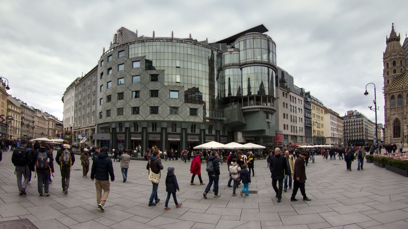 Canon EOS 600D (Rebel EOS T3i / EOS Kiss X5) sample photo. Vienna, downtown, panorama photography
