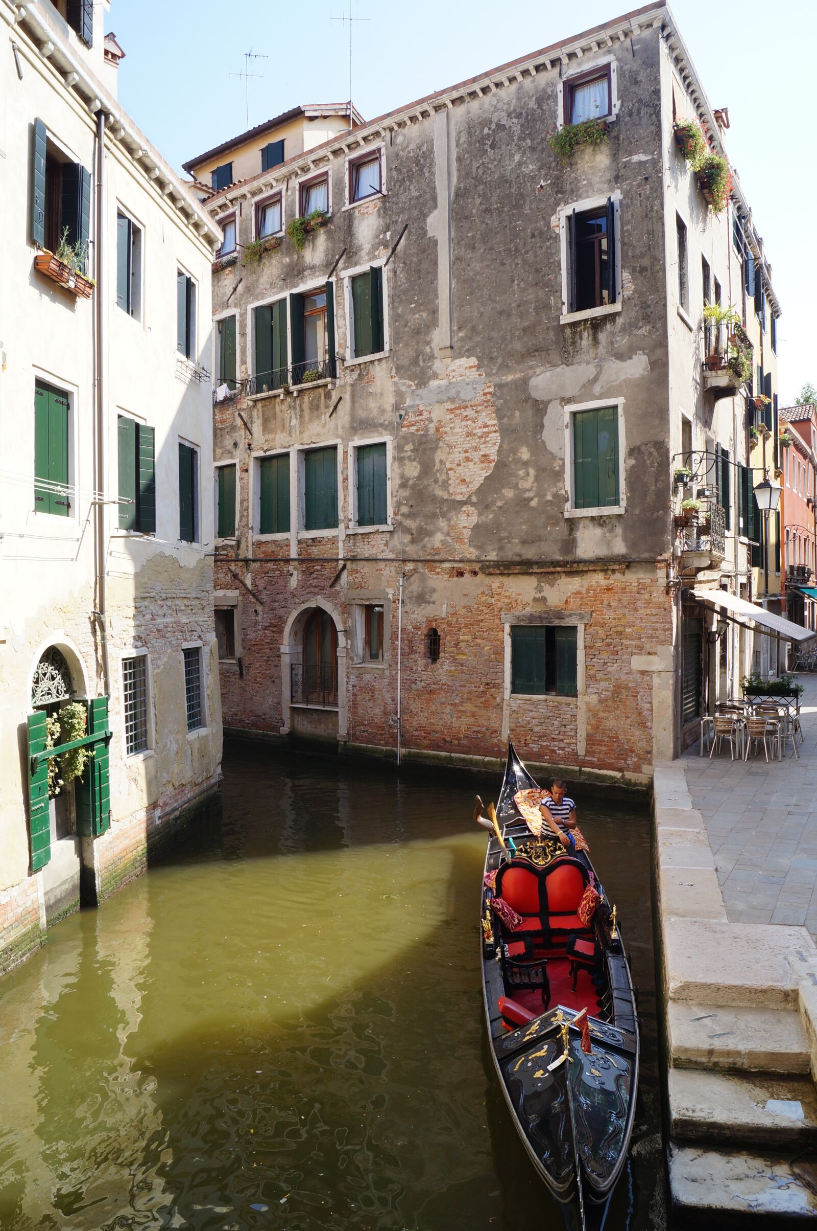 Sony SLT-A57 sample photo. Venice, channel, old houses photography