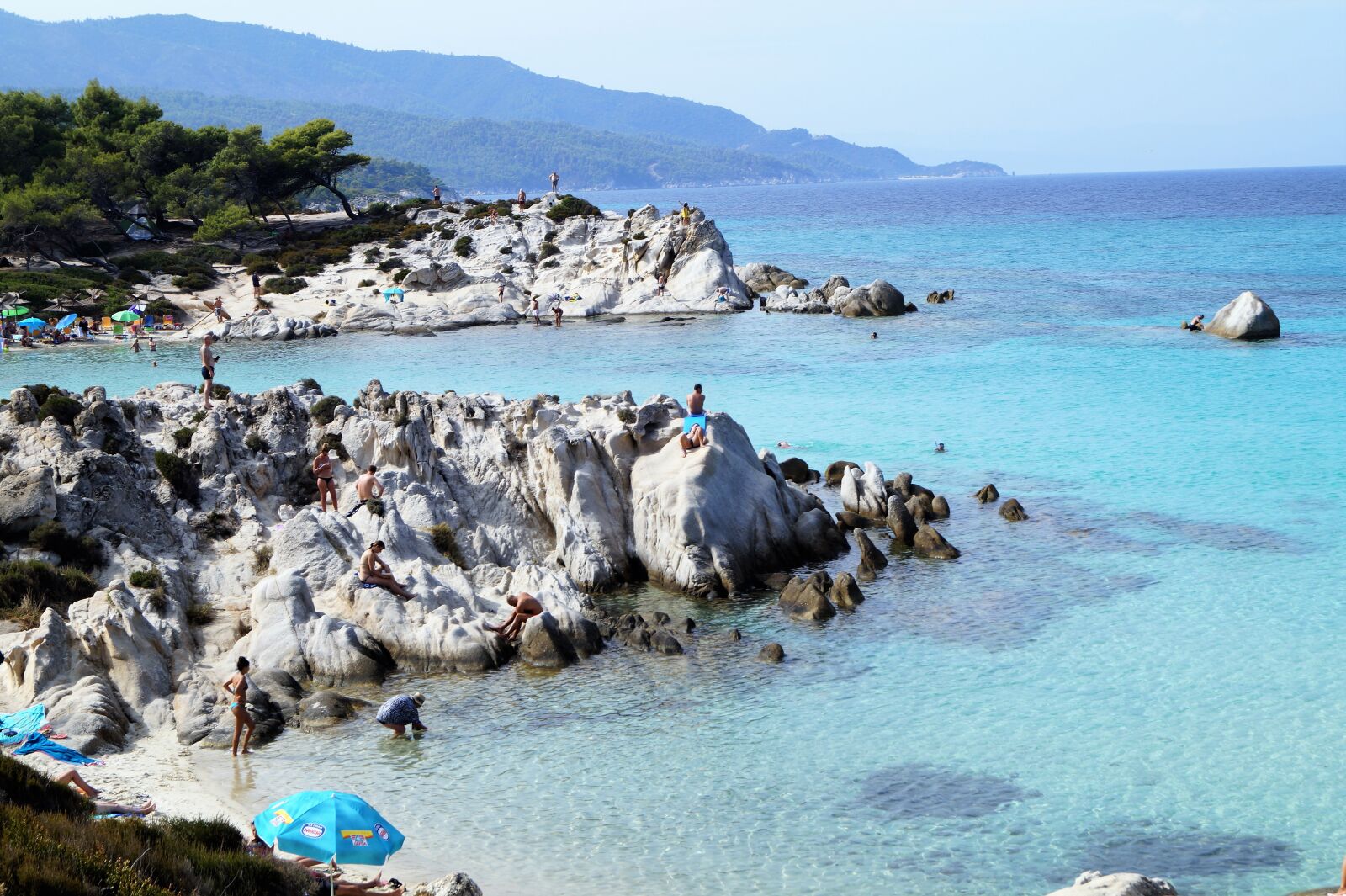 Sony DT 18-55mm F3.5-5.6 SAM II sample photo. Beach, sea, vacations photography