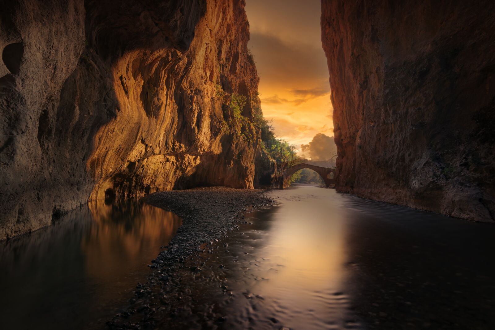 Tokina AT-X Pro 11-16mm F2.8 DX II sample photo. Canyon, river, landscape photography