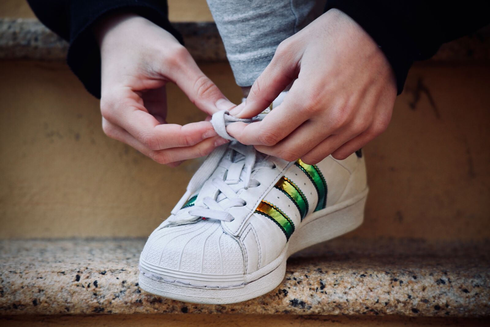 Canon EOS M sample photo. Foot, shoe, human photography