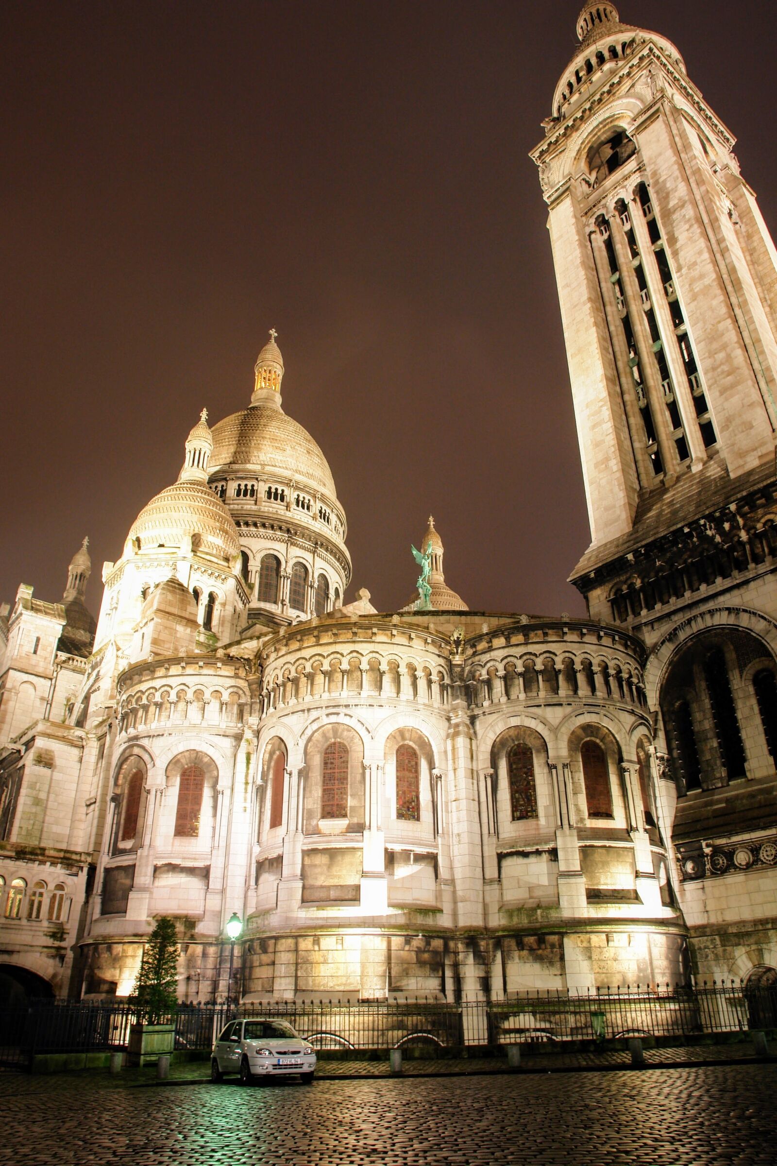 Sony DSC-R1 sample photo. Paris, sacre coeur, church photography