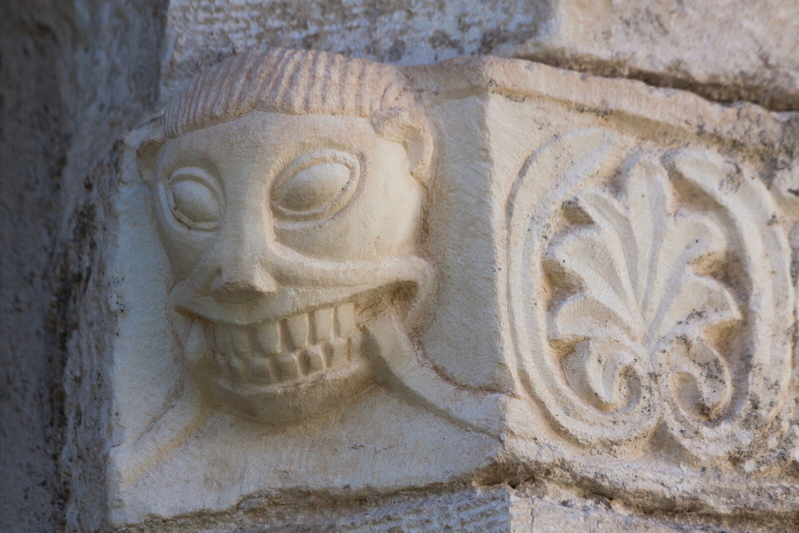 Canon EOS 50D sample photo. Fash, face, ornament photography