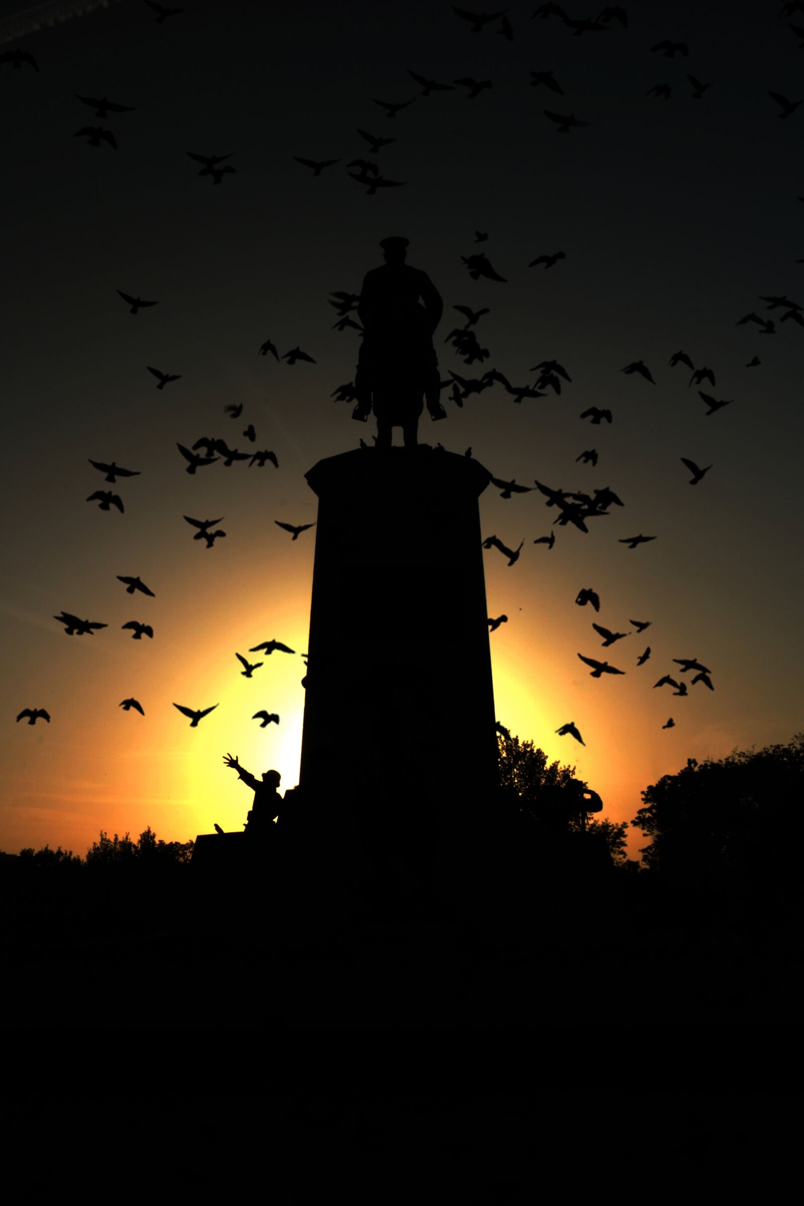 Canon EOS 70D sample photo. Silhouette, dusk, sunset photography