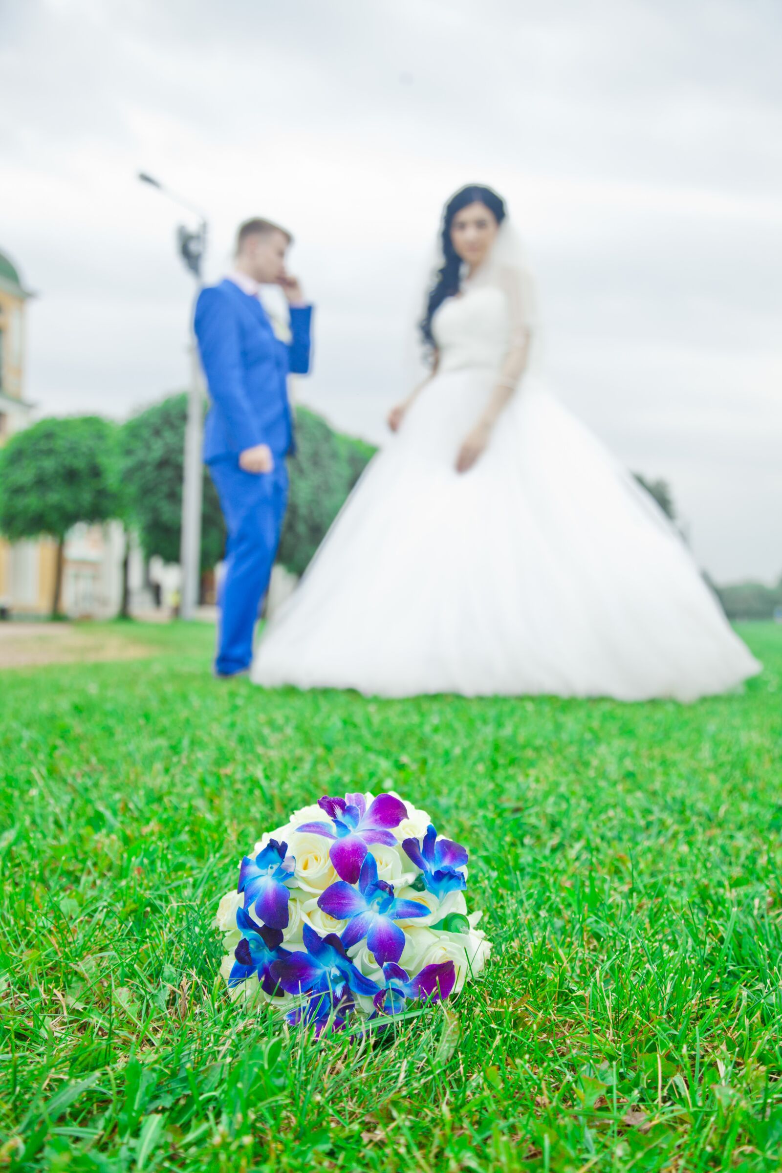 Canon EOS 5D Mark II + Canon EF 24-105mm F4L IS USM sample photo. Wedding, russia, bouquet photography