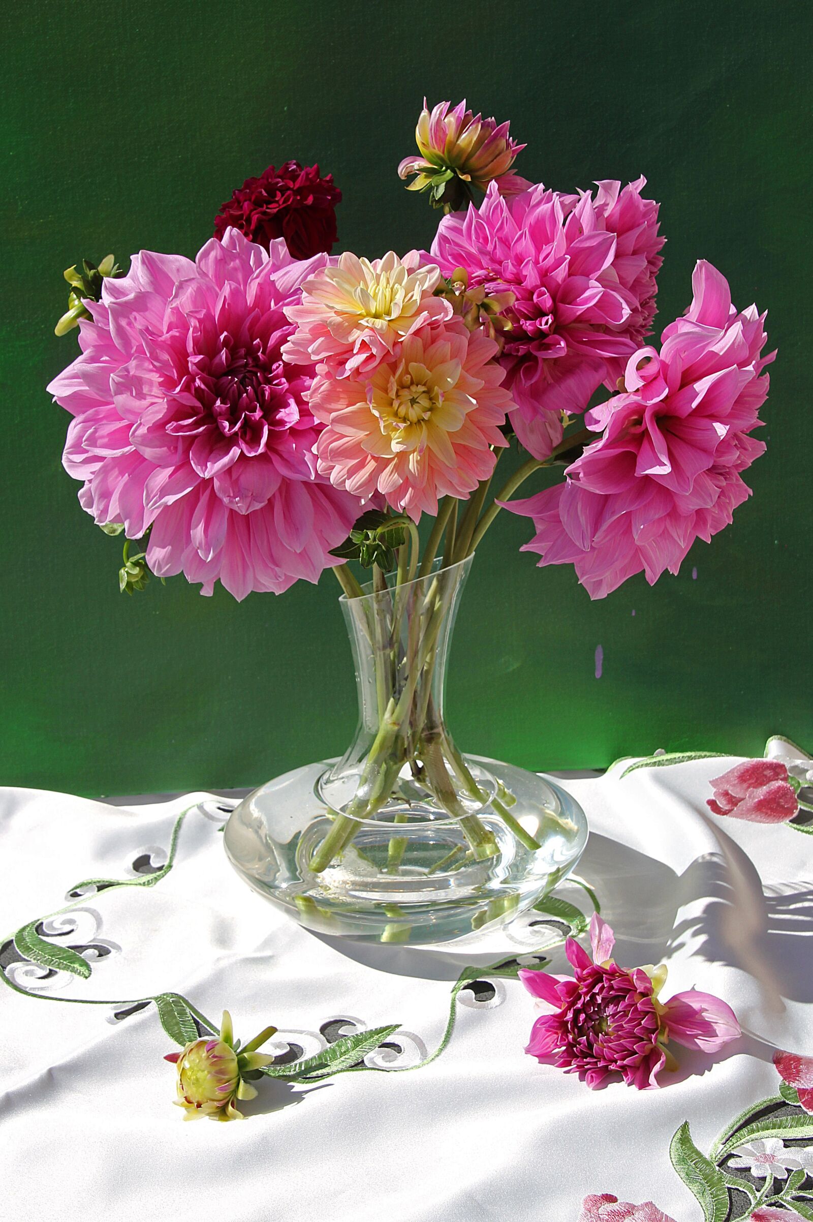 Canon EOS 700D (EOS Rebel T5i / EOS Kiss X7i) sample photo. Bouquet, still life, flowers photography