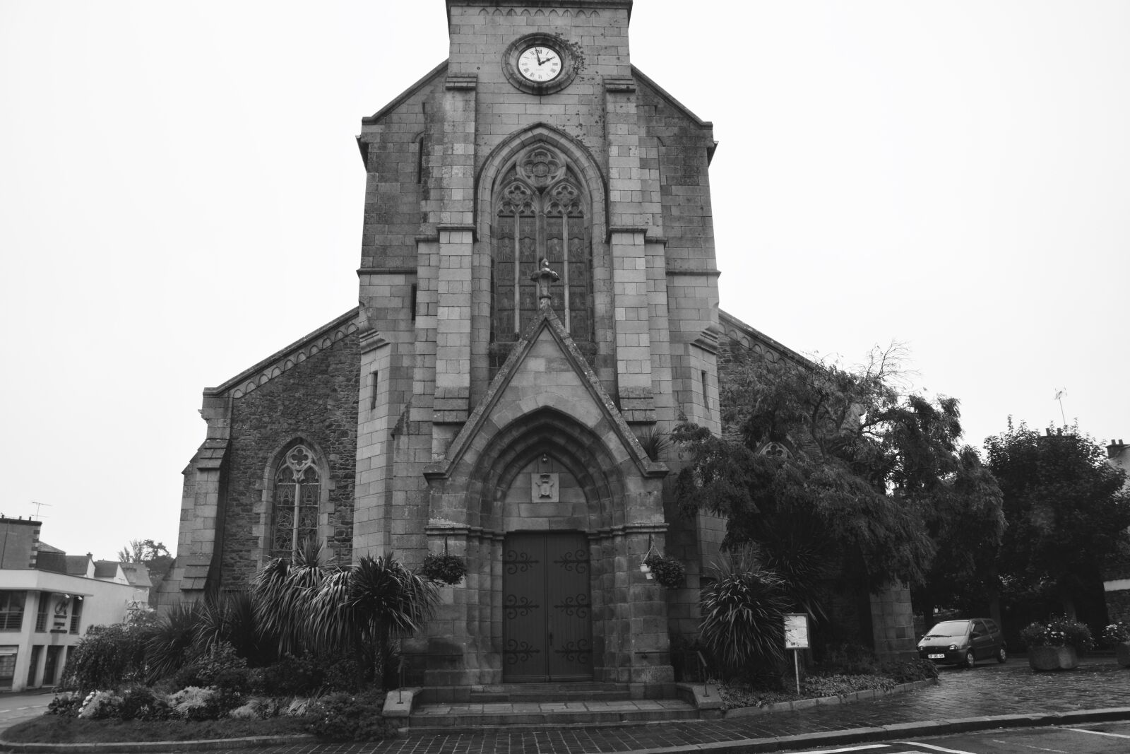 Nikon D5200 sample photo. Church, portal, brittany photography