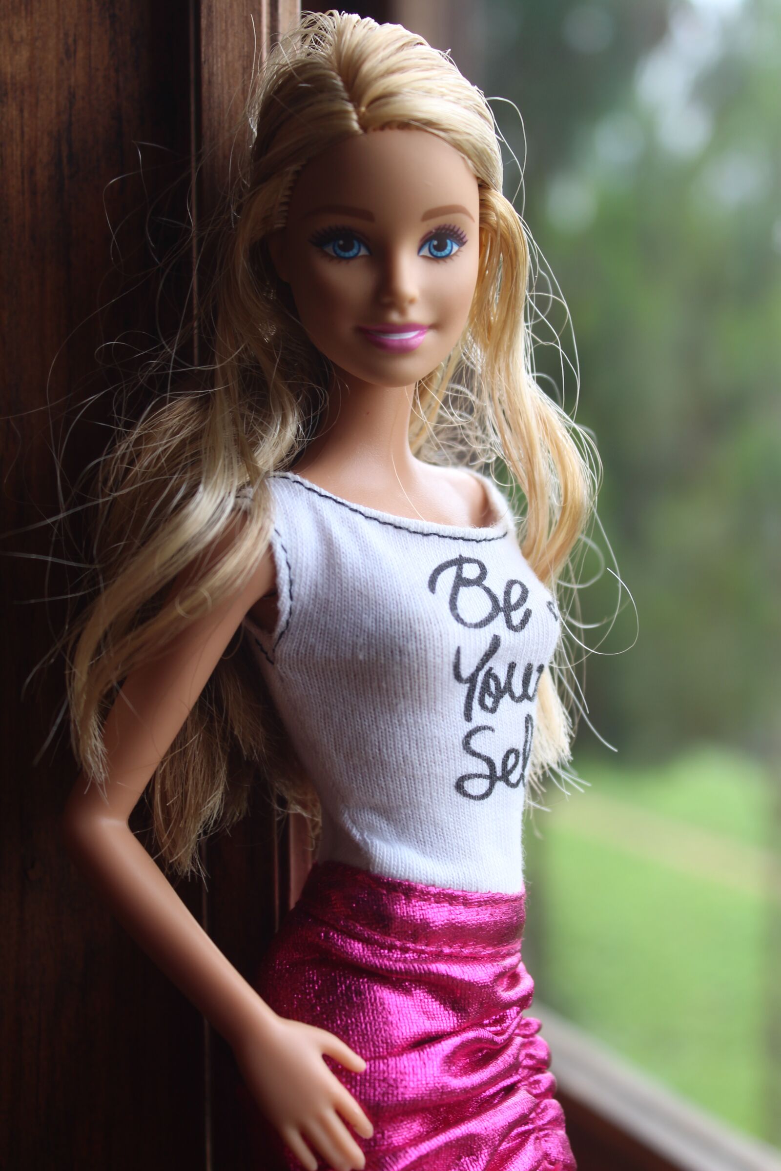Canon EOS 1300D (EOS Rebel T6 / EOS Kiss X80) sample photo. Barbie, portrait, women photography