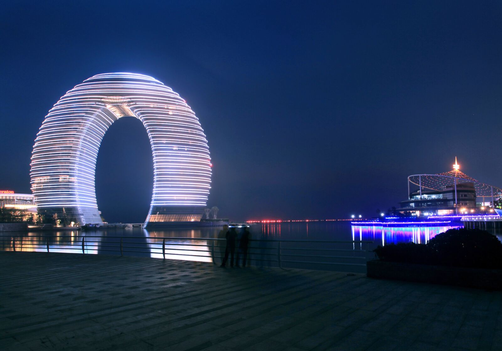 Canon EOS 5D Mark II sample photo. Sheraton, huzhou, night view photography