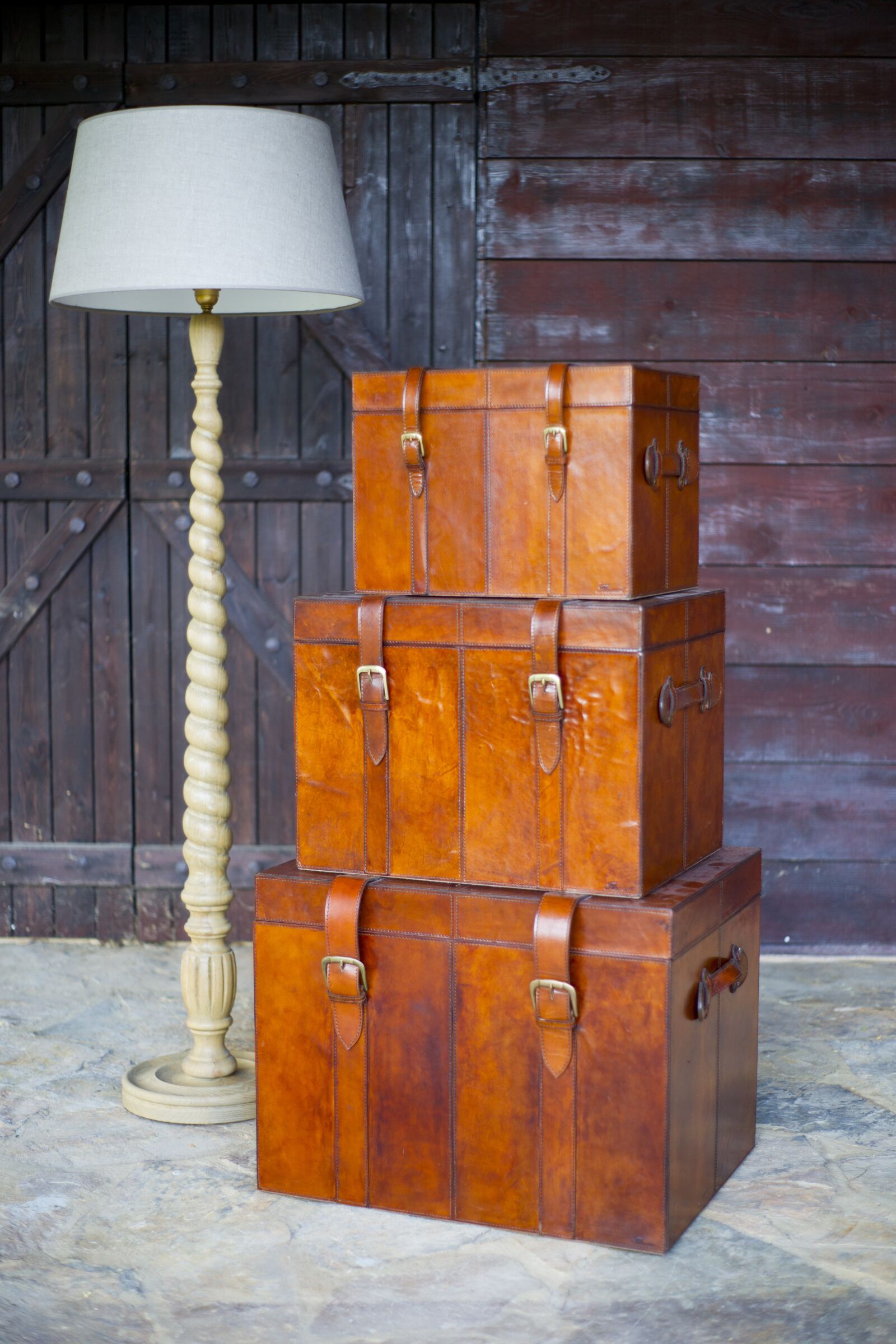 Sony Alpha DSLR-A850 sample photo. Luggage, old, nostalgia photography