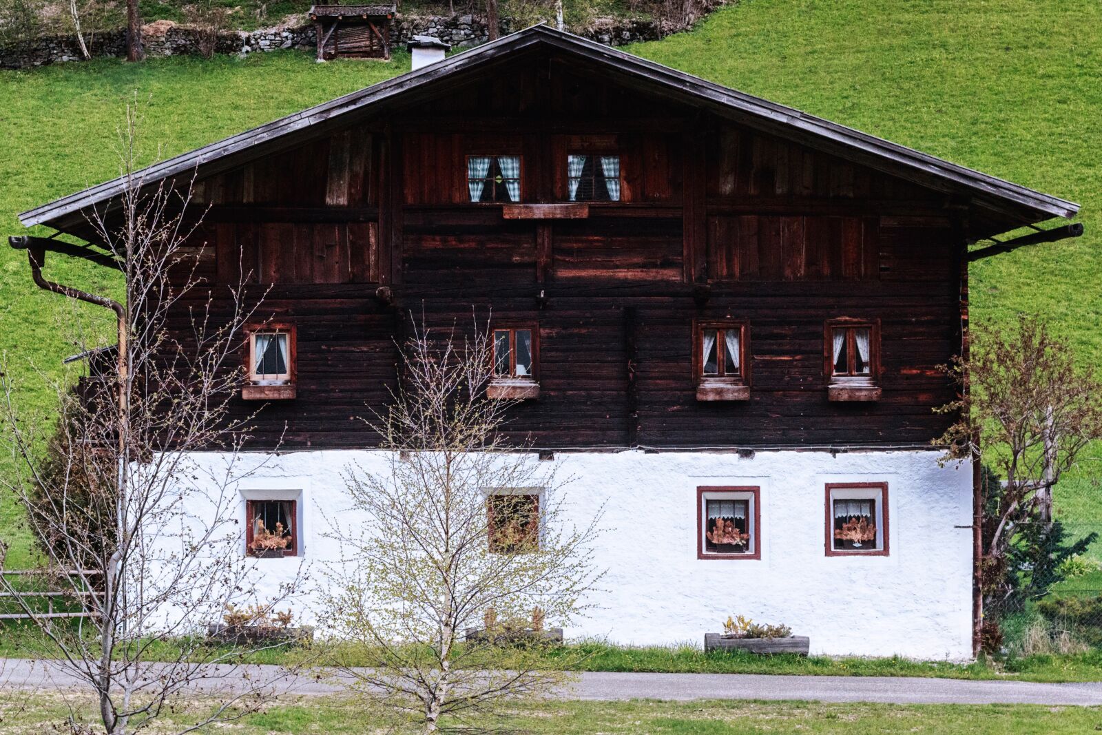 Canon EOS 70D + Canon EF 50mm F1.8 II sample photo. House, farmhouse, building photography