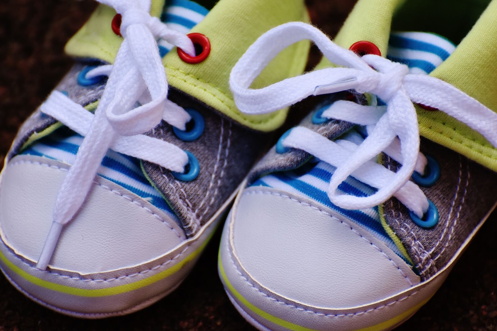 Nikon D7200 sample photo. Baby shoes, small, baby photography