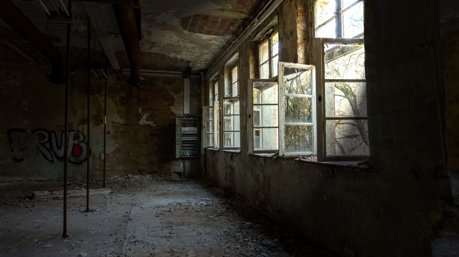 Sony Alpha a5000 (ILCE 5000) sample photo. Abandoned, window, architecture photography