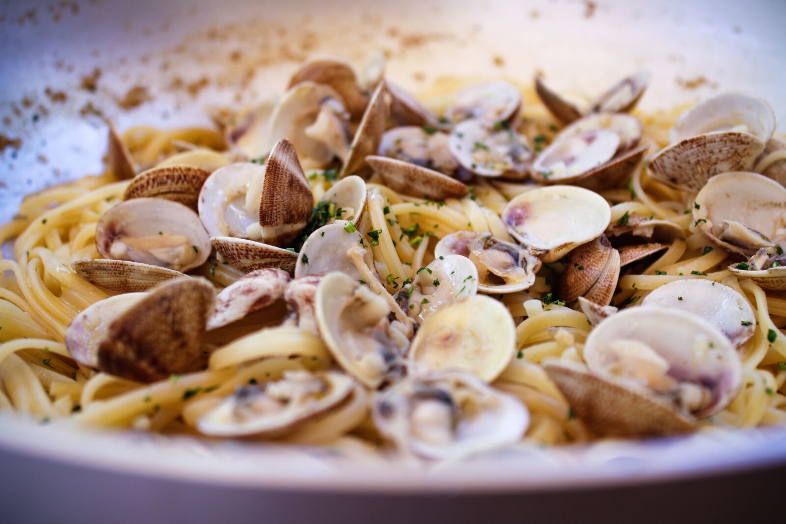 Canon EOS 1300D (EOS Rebel T6 / EOS Kiss X80) sample photo. Pasta, spaghetti, clams photography